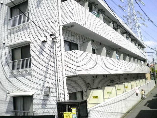 サンハイム・ツルミの建物外観