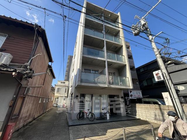 【京都市下京区塗師屋町のマンションの建物外観】