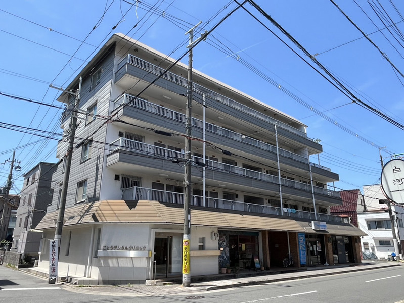 京都市左京区田中西高原町のマンションの建物外観