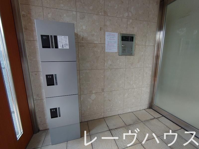 エントランス　エントランス