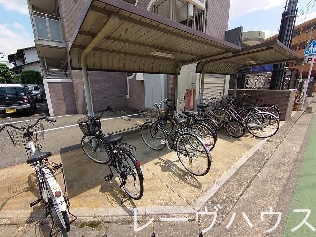 駐車場　共有部分