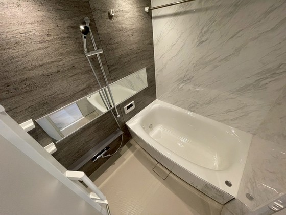 バス・シャワールーム　※他号室の写真使用・現況優先