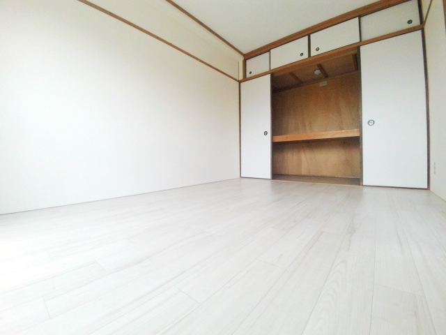その他　収納の付いた洋室