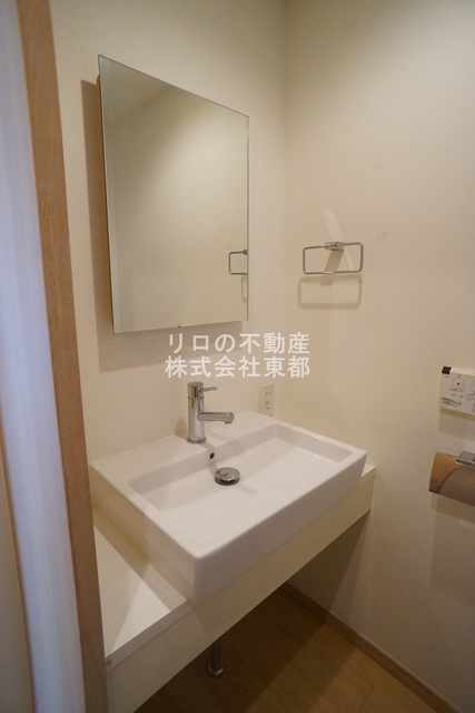 洗面設備　嬉しい洗面台は独立タイプ！