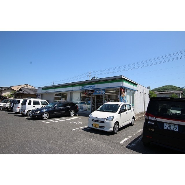 コンビニ　ファミリーマート津山城西通り店（コンビニ）まで1280m