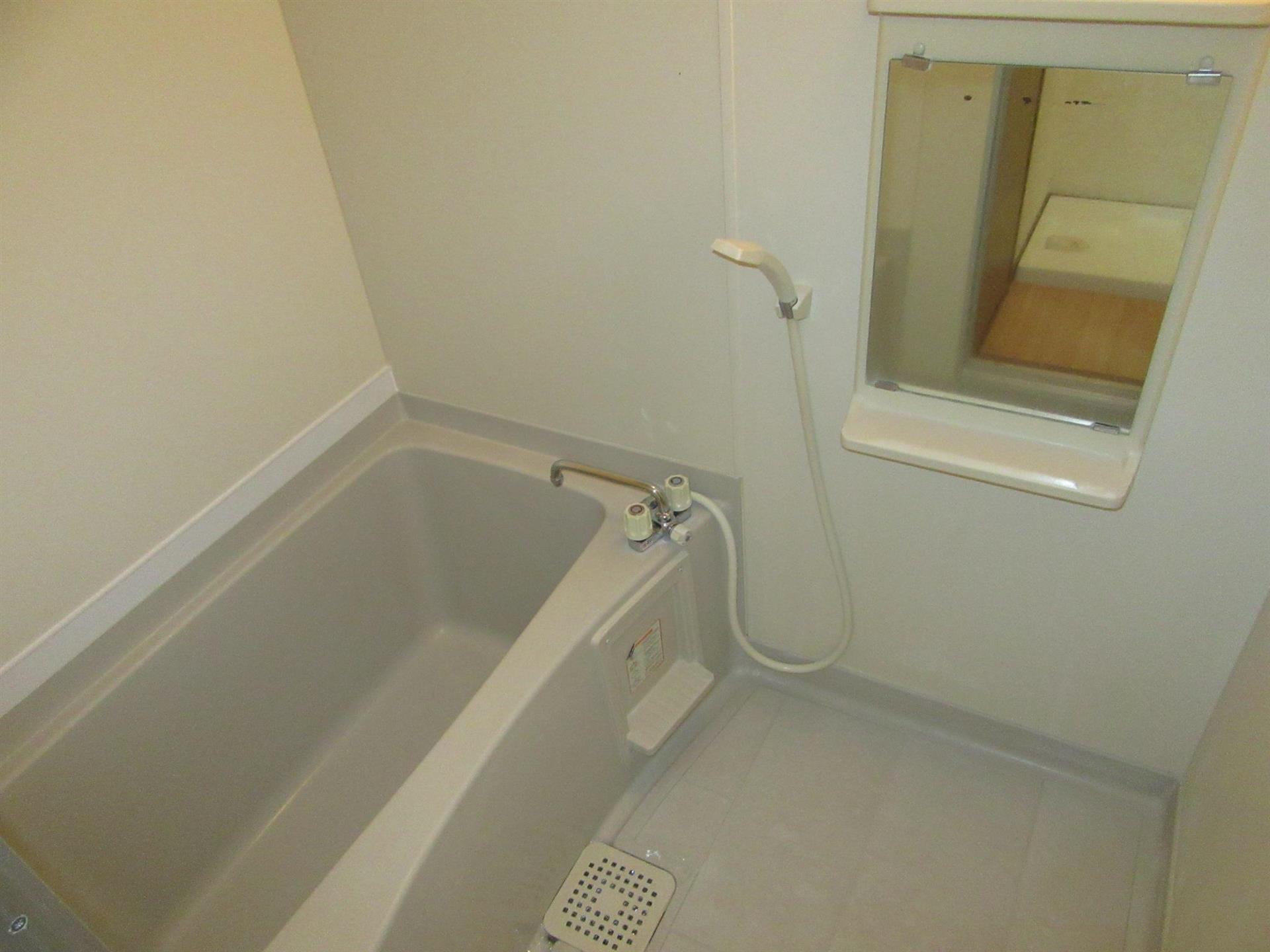 バス・シャワールーム　参考画像 反転タイプ