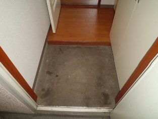 玄関　同タイプ内観です