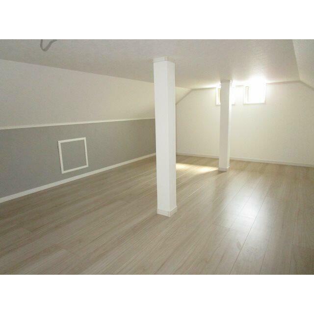 その他　小屋裏収納(グルニエ)