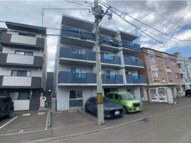 建物外観　札幌市東区北２１条東「モンターニュアボール」