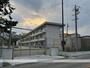 小学校　太子町立小学校斑鳩小学校（小学校）まで560m