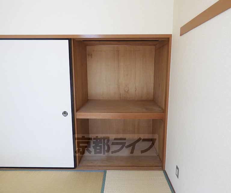 収納　広々とした収納です。