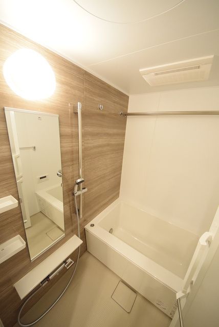 バス・シャワールーム　別タイプ部屋　参考写真です