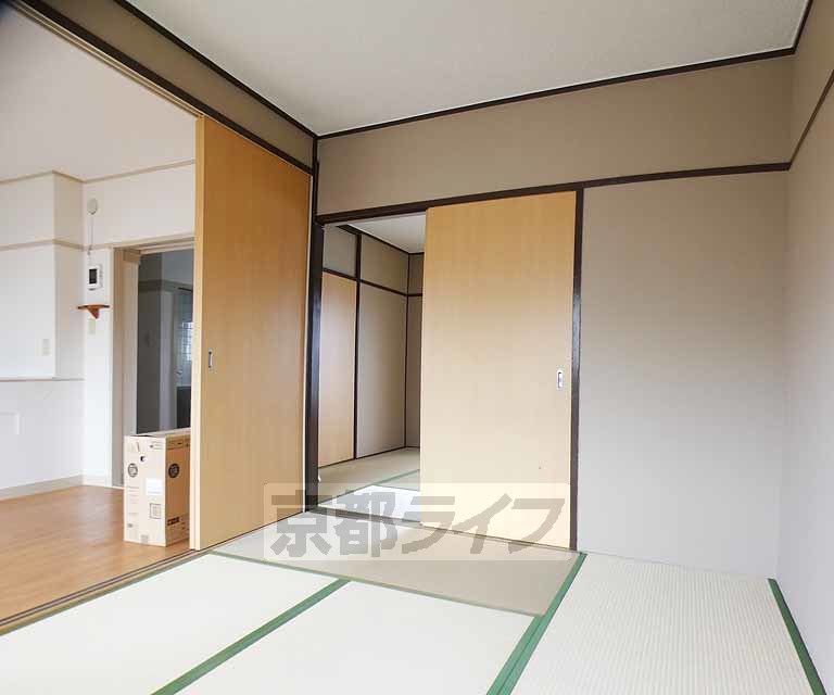 居室・リビング　落ち着く和室のお部屋です