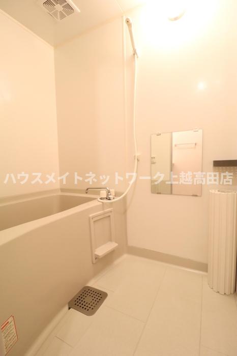 バス・シャワールーム　浴室