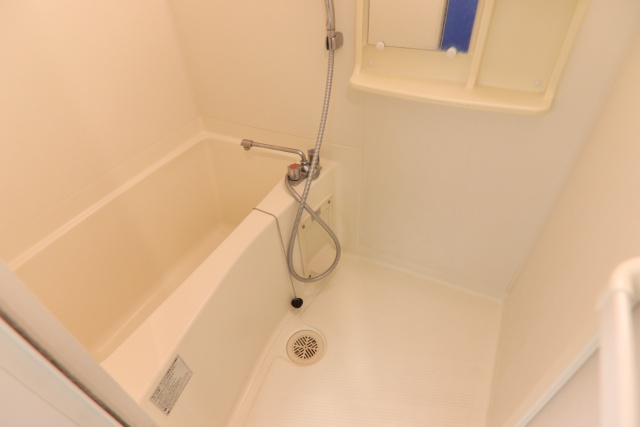 バス・シャワールーム　※別室の参考写真の為、現況優先です。