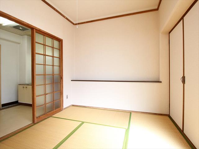 居室・リビング　松山市清水町　京屋マンション　居室