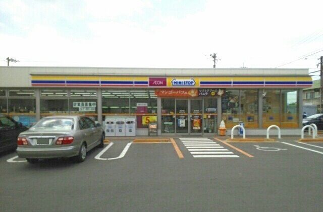 コンビニ　ミニストップ高松元山町店さん（コンビニ）まで500m