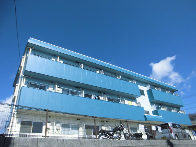 建物外観　「グランデュール」冷蔵庫・コンロ・照明付きの1Kタイプ