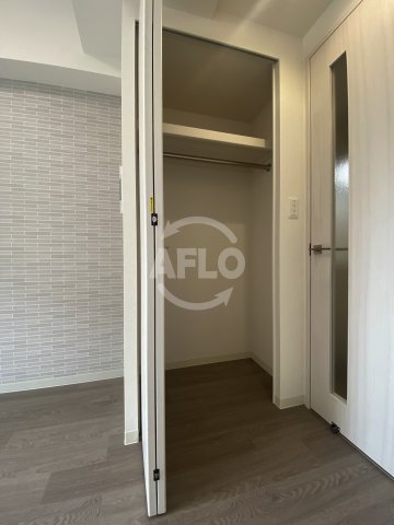 収納　プレサンスDOMECITYコレーレ　クローゼット