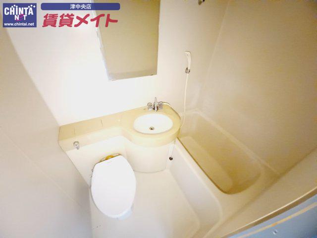 バス・シャワールーム　別室の写真です。