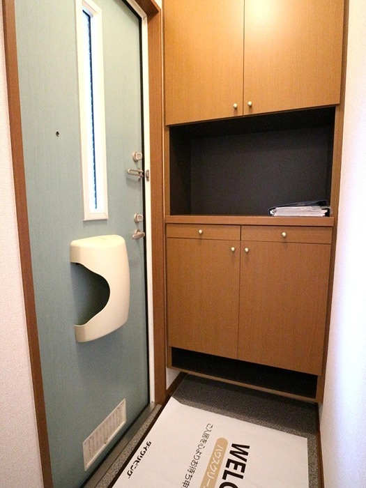 玄関　シューズボックス完備の玄関です。