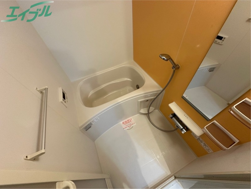 バス・シャワールーム　反転タイプ参考写真