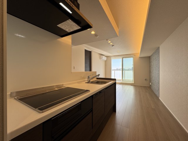 キッチン　キッチンにはIHクッキングヒーター♪グリル付き！食洗器もビル