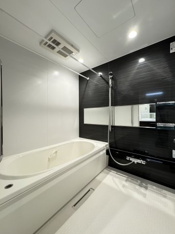 バス・シャワールーム　一日の疲れを癒すのはやっぱりゆとりのお風呂ですね♪