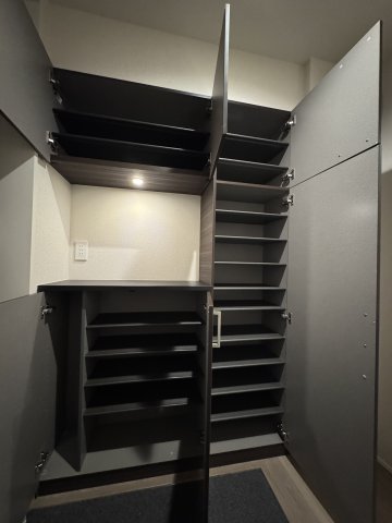 玄関　大容量のシューズBOX♪