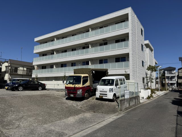 建物外観　日当たり良好な南側外観♪