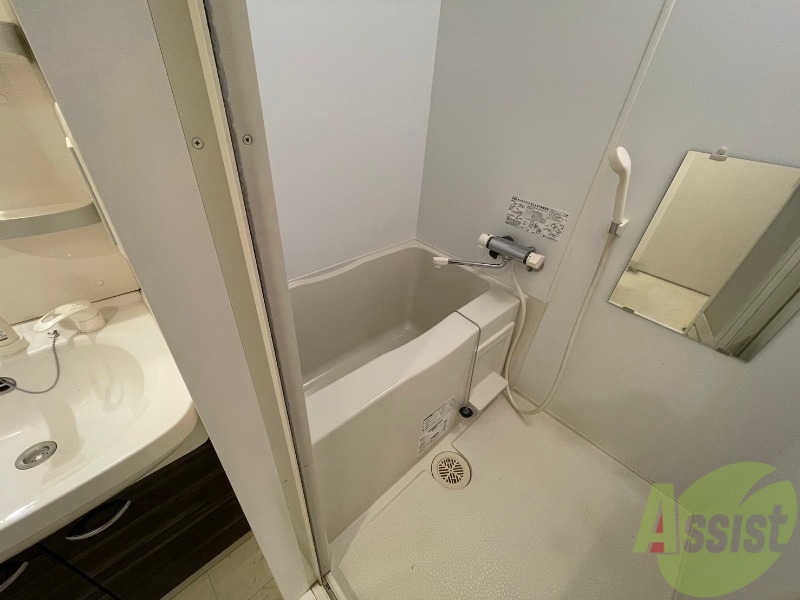 バス・シャワールーム　お風呂です。ゆっくりお風呂につかるのも体に良いですね～