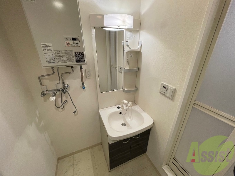 洗面設備　お風呂です。ゆっくりお風呂につかるのも体に良いですね～