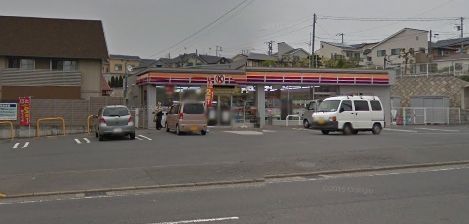 コンビニ　サークルＫ（コンビニ）まで793m