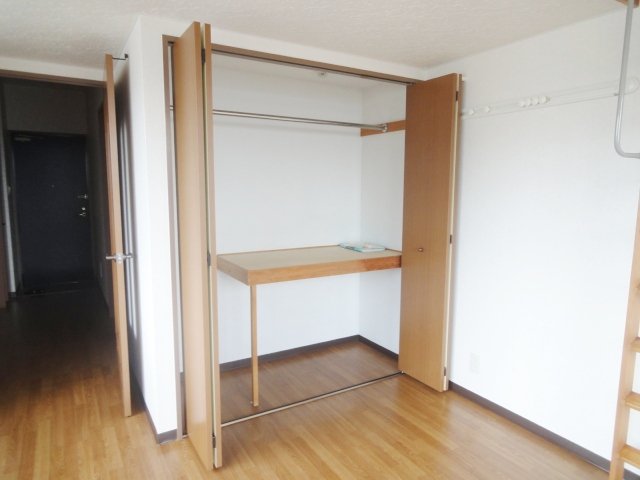 収納　同物件別号室