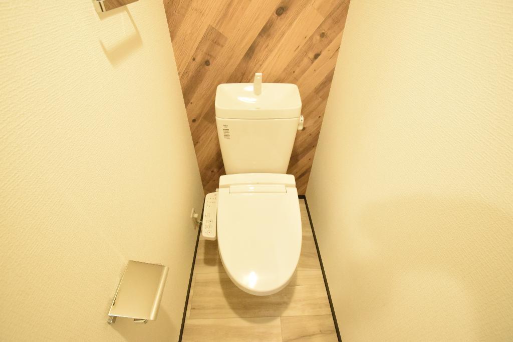 トイレ　シャワー付トイレ