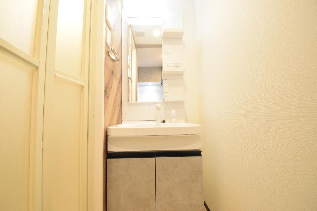 洗面設備　洗髪洗面化粧台