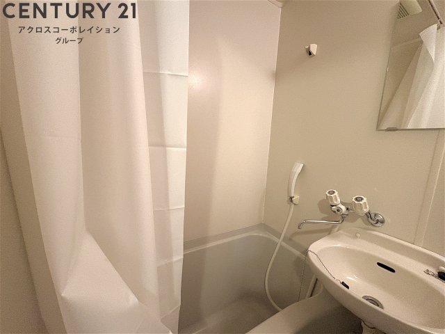 バス・シャワールーム　一日の疲れを癒す浴室です♪