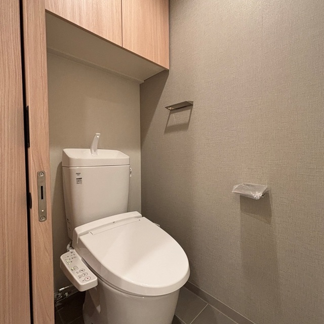 トイレ　※写真は同タイプ住戸です。