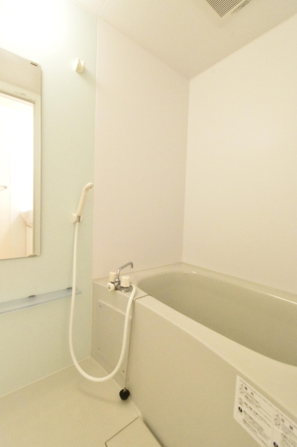 バス・シャワールーム　浴室（追い焚き給湯）