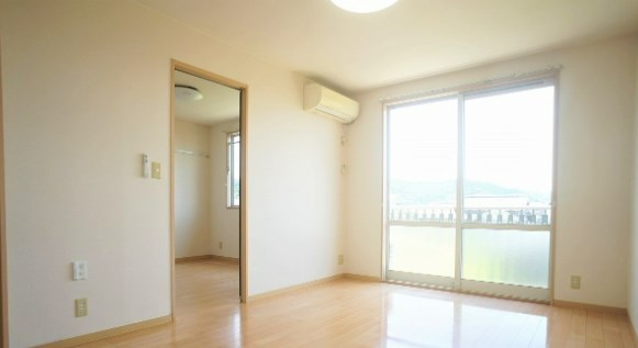 居室・リビング　※他部屋参照・現況優先