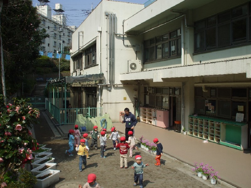 幼稚園・保育園　若木保育園（幼稚園・保育園）まで375m