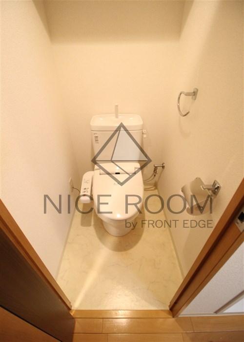 トイレ　エステムコート新大阪VIIステーションプレミアム　トイレ