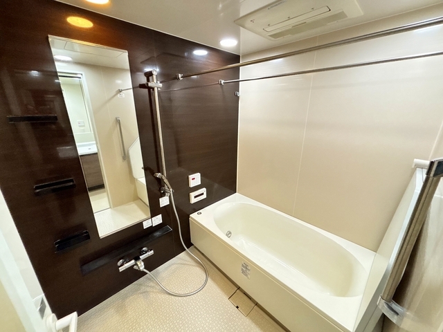 バス・シャワールーム