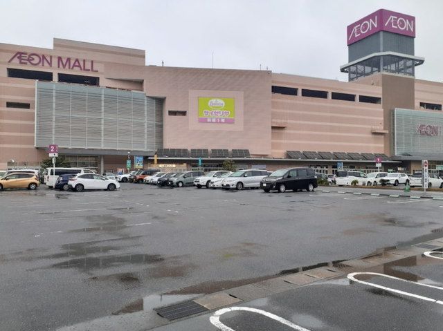 ショッピングセンター　イオンモール福岡伊都（ショッピングセンター）まで650m