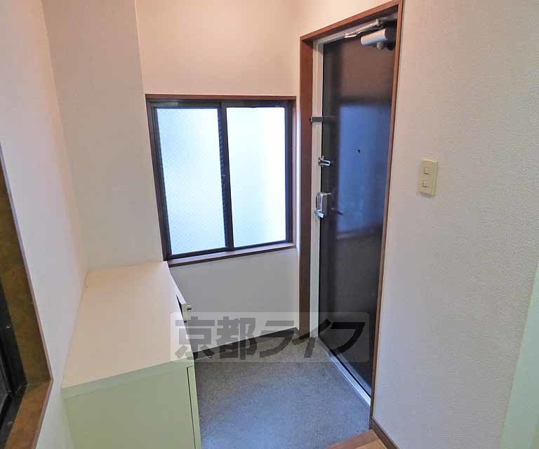 玄関　玄関です。