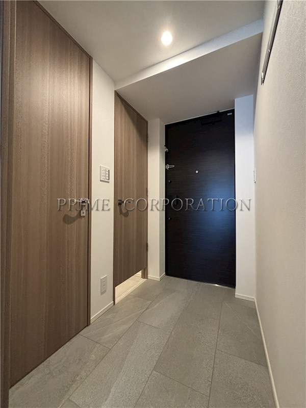 玄関　※参考写真※