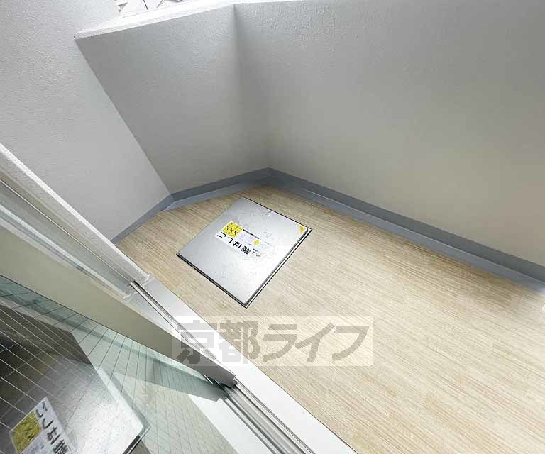 建物外観　・建築中