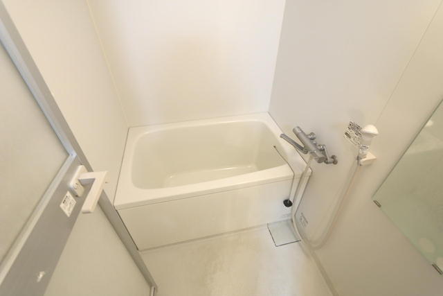 バス・シャワールーム　☆バス・トイレ別☆