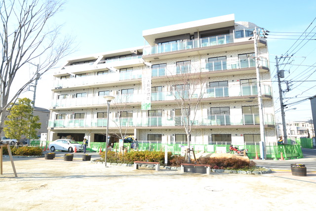 建物外観　外観　南面　日当たり良好です