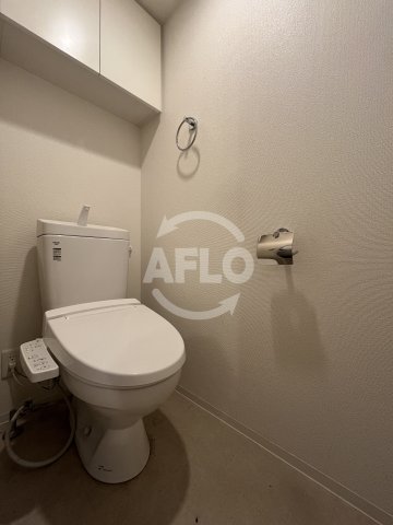 トイレ　セレニテ西中島アリア弐番館　トイレ